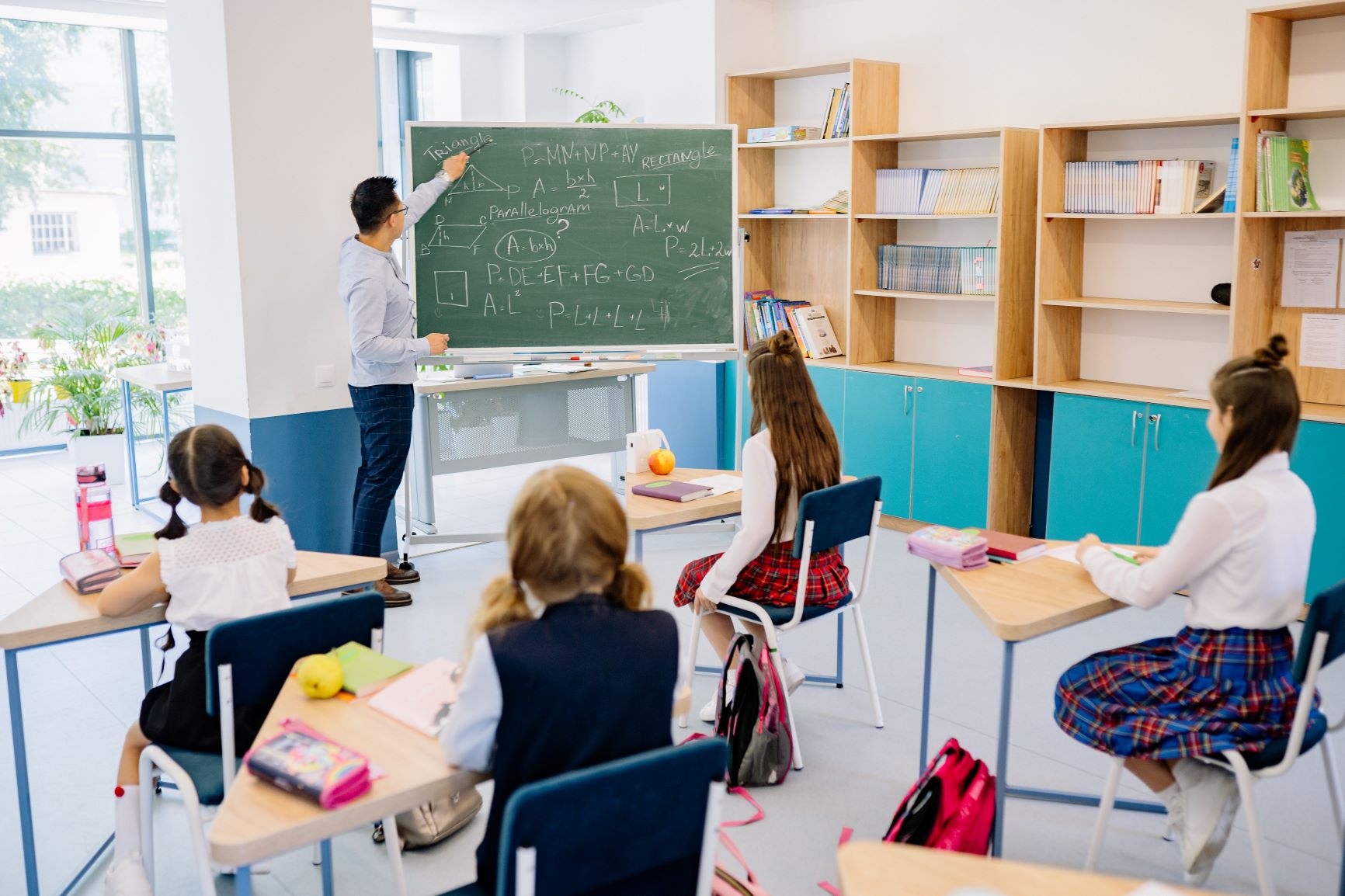 Mobilier modulable pour classe flexible au collège