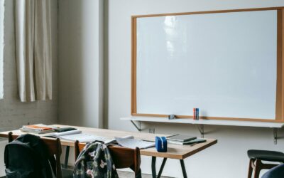 Bancs d’école flexibles : vers une salle de classe modulable