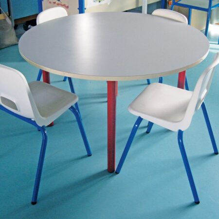 Table maternelle ronde idéale pour travail en groupe. Taille 0 à 4